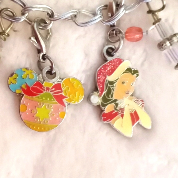 DISNEY HOLIDAY CHARM BRACELET - Picture 5 of 10